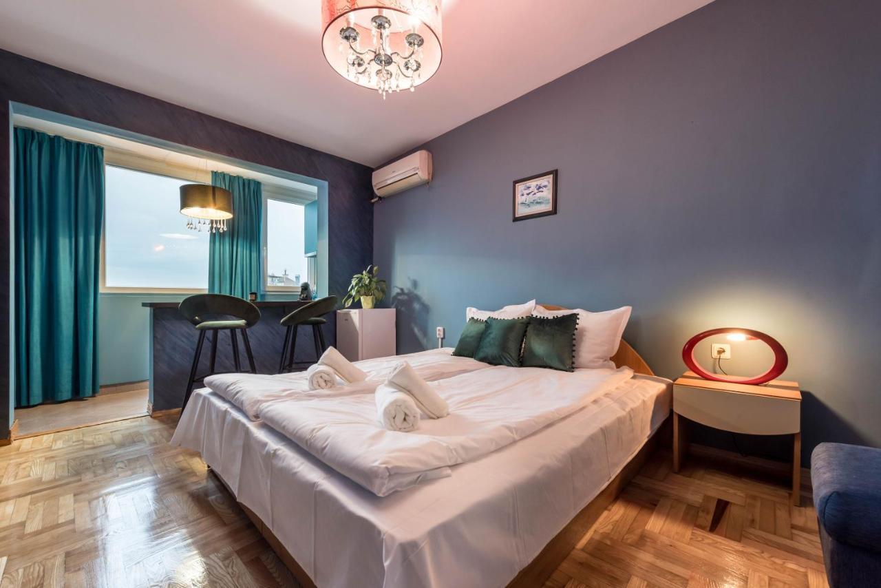 Private Studio In The Centre Varna Exterior foto