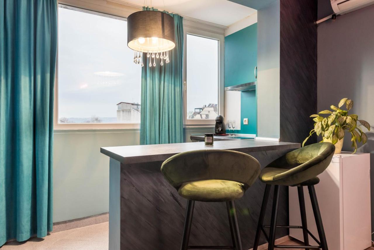Private Studio In The Centre Varna Exterior foto